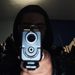 Meet your Posher, Maximo